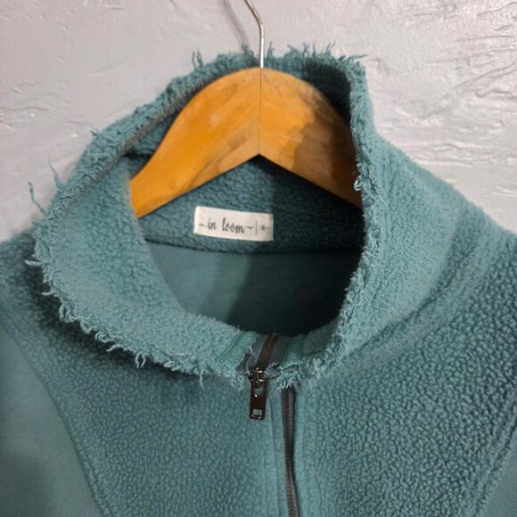 In Loom cute 1/4 zip up sweatshirt with pockets woman's size Small - Picture 2 of 8